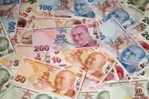 Bankada emekliye promosyon yarışı