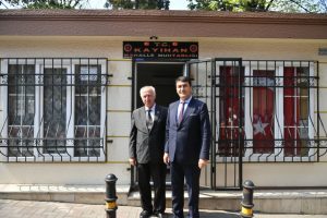 Bursa'da 74 yaşındaki muhtar 9'uncu defa se&ccedil;ildi