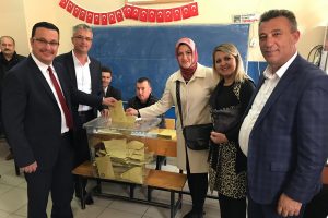 Bursa'da itiraz sürdükçe Mehmet Kanar'ın oyları yükseliyor
