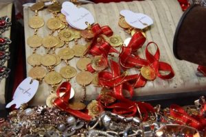 5 liraya &ccedil;eyrek altın satıyorlar!