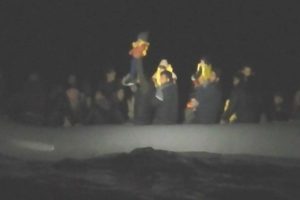 33'&uuml; &ccedil;ocuk 94 ka&ccedil;ak g&ouml;&ccedil;men yakalandı