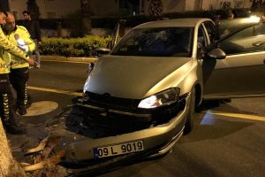 Aydın Kuşadası'nda trafik kazası; 1 yaralı