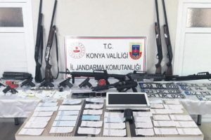 Darp edilen kadının ihbarıyla 15 kişilik &ccedil;ete &ccedil;&ouml;kertildi