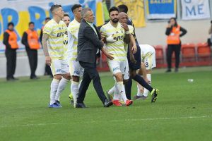 Fenerbah&ccedil;eli futbolculara kampanya şoku!