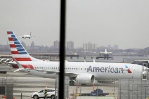 American Airlines u&ccedil;uş iptallerini uzattı