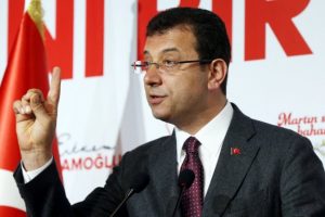 İmamoğlu: Kendileri neden '3 bin oyla kazandık' diye a&ccedil;ıklama yaptı?