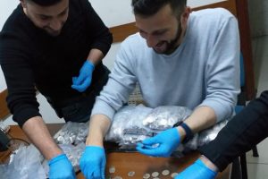 200 bin liralık sahte madeni euro ele ge&ccedil;irildi