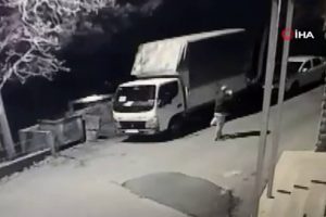 Cesur vatandaş hırsızı b&ouml;yle ka&ccedil;ırdı