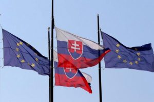 Slovakya'da yabancı &uuml;lkelerin milli marşlarına yasak