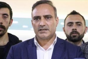 Siirt'te HDP'li belediye başkan adayının mazbata almasına "KHK" itirazı