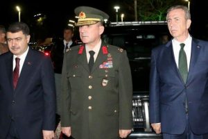 Cumhurbaşkanı Erdoğan'ı Mansur Yavaş da karşıladı