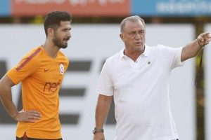 Fatih Terim'in Fenerbah&ccedil;e derbisindeki en &ouml;nemli kozu Emre Akbaba olacak