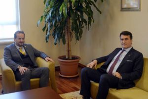 Bursa Milletvekili Refik &Ouml;zen'den D&uuml;ndar'a tebrik ziyareti