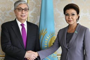 Nazarbayev'in kızından adaylık kararı