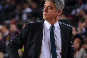 Oktay Mahmuti Pınar Karşıyaka'ya yakın