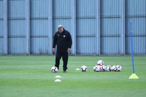 Mesut Bakkal ilk antrenmanına &ccedil;ıktı