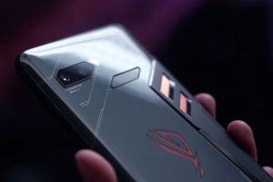 Asus ROG Phone 2 geliyor!