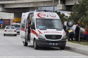 Otomobil takla attı: 6 yaralı