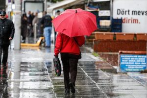 Meteorolojiden Ege ve G&uuml;neydoğu Anadolu'da kuvvetli yağış uyarısı