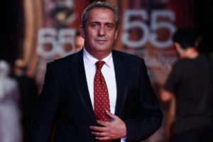 Yavuz Bing&ouml;l arkadaşına tokat attı!