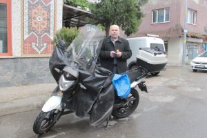 Bursa'da imamın motorunu &ccedil;alıp cami &ouml;n&uuml;ne terk ettiler (&Ouml;ZEL HABER)
