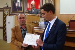 Bursa'da 20 yaşında muhtar oldu!