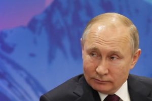 Putin: Kutup ayıları i&ccedil;in &uuml;z&uuml;l&uuml;yorum