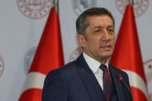 Bakan Sel&ccedil;uk: Mavi Balina ve Momo bir siber saldırıdır
