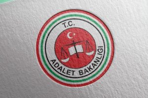 "Kadın tutukluya kelep&ccedil;eyle doğum yaptırıldı" iddiasına Adalet Bakanlığı'ndan a&ccedil;ıklama