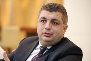 "Yeni Reform Paketini, yapısal reform s&uuml;recinin ilk adımı olarak g&ouml;r&uuml;yoruz"