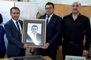 Alaşehir Kaymakamına s&uuml;rpriz doğum g&uuml;n&uuml;
