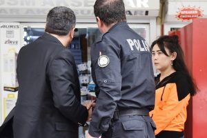 Arkadaşını ziyarete giden Kırgız kadın ka&ccedil;ırıldı