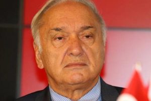 Galatasaray Divan Kurulu toplantısında gerginlik