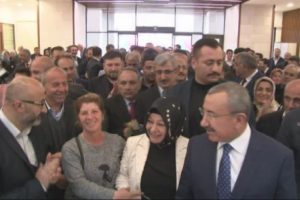 Sancaktepe Belediye Başkanı Şeyma D&ouml;ğ&uuml;c&uuml;, İsmail Erdem'den g&ouml;revi devraldı