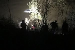 Otomobil Botan &Ccedil;ayı'na devrildi; 2 kardeş kurtarıldı, babalarının cesedi bulundu
