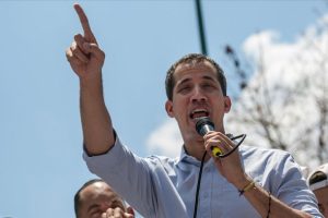 Guaido h&uuml;k&uuml;metle diyalog kurmayacağını yineledi