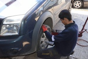 S&uuml;r&uuml;c&uuml;lere &ccedil;ok &ouml;nemli kış lastiği uyarısı