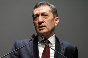 Bakan Sel&ccedil;uk: 'LGS'de ezbere dayalı soru sormuyoruz'