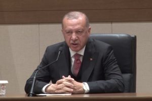 Cumhurbaşkanı Erdoğan Avrupa Şampiyonu Akg&uuml;l'&uuml; tebrik etti
