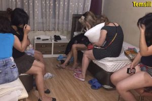 Fuhuş operasyonunda 4'&uuml; polis, 22 kişiye g&ouml;zaltı