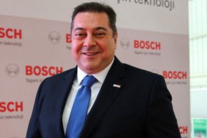 Steven Young Bursa'da: "Beyaz eşyalarımızda da yapay zeka olacak"