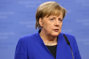 Almanya eski i&ccedil; istihbarat başkanından Merkel'e g&ouml;&ccedil; eleştirisi