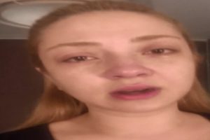 Ece Se&ccedil;kin'den zehirlenen k&ouml;peklere tepki
