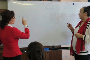 Kazakistan Milli K&uuml;t&uuml;phanesinden Latin alfabesi dersleri