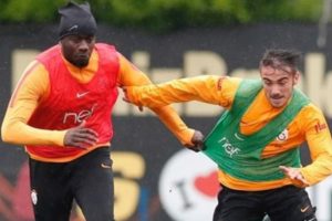 Galatasaray'da derbi hazırlıkları s&uuml;r&uuml;yor
