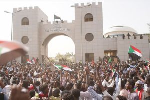 Sudan'da g&ouml;zaltındaki &ccedil;ok sayıdaki muhalif serbest bırakıldı