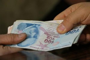 Bankacılık sekt&ouml;r&uuml;n&uuml;n kredi hacmi azaldı