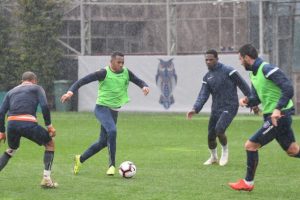 Medipol Başakşehir'de Beşiktaş maçı hazırlıkları devam etti