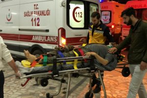 İskenderun'da yamaç paraşütçüleri yere çakıldı: 2 yaralı