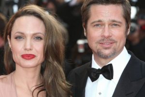 Angelina Jolie, Brad Pitt'i geri istiyor!